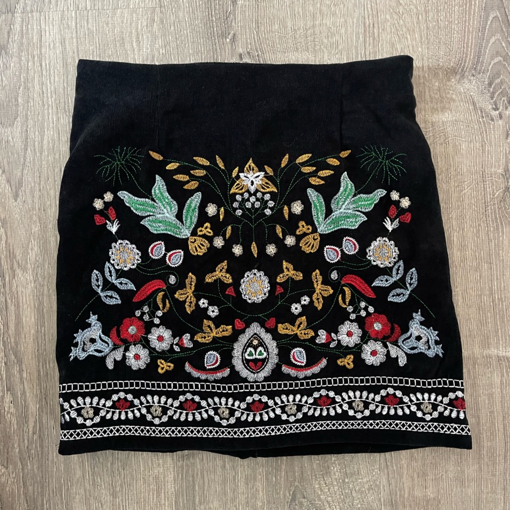 SKIRT size M